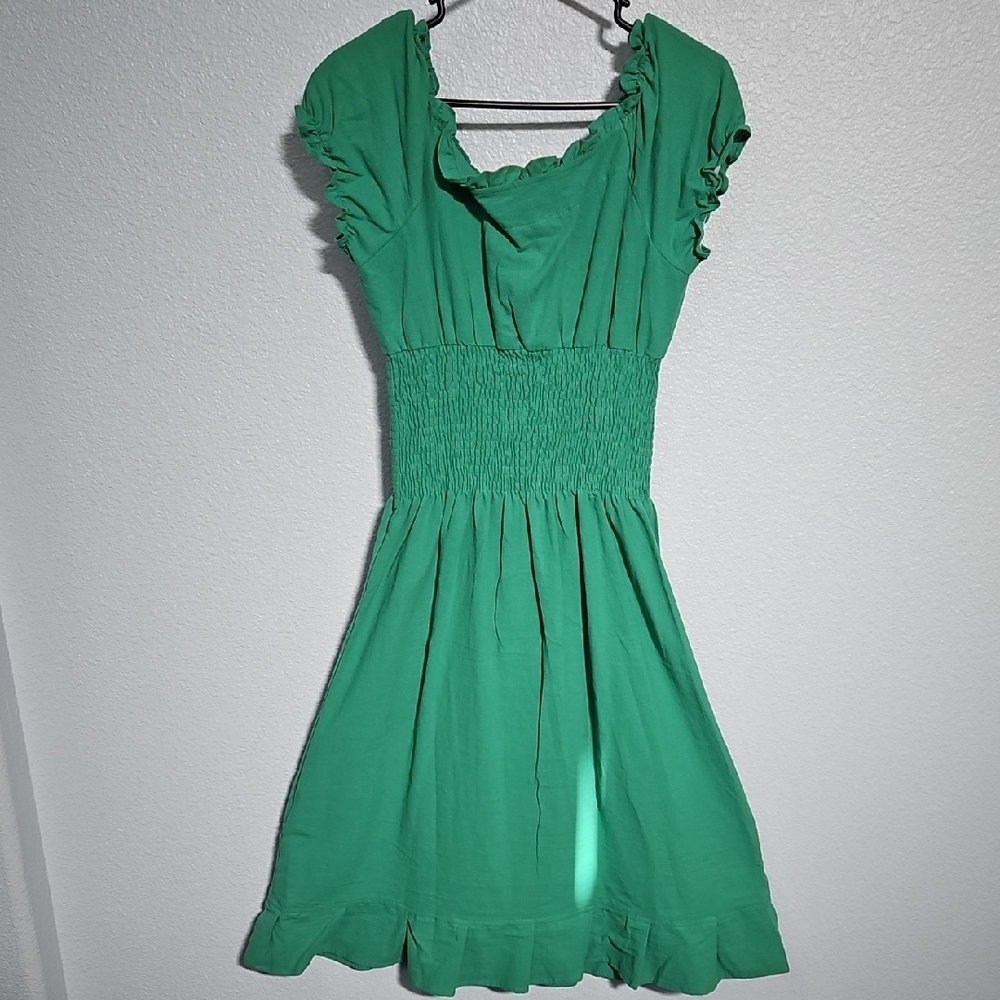 Green Floral Embroidered Dress - Picture 7 of 9